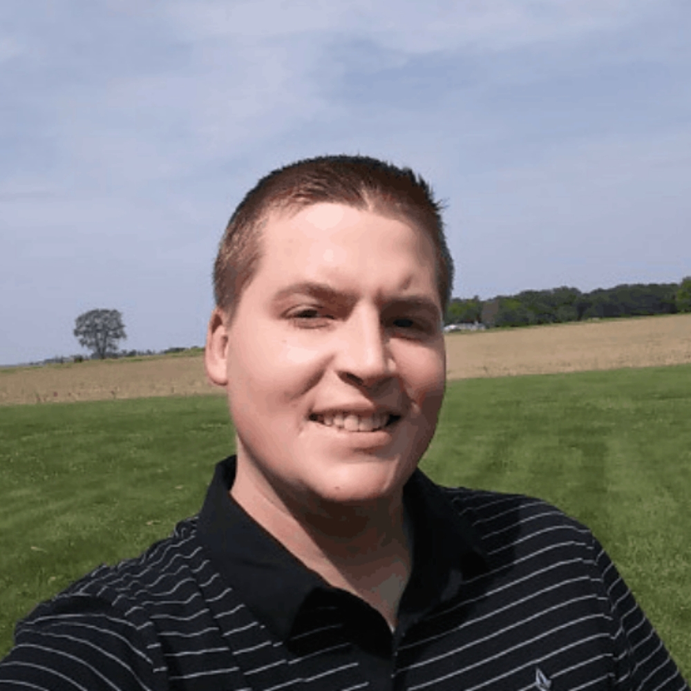 Meet your Posher, Eric